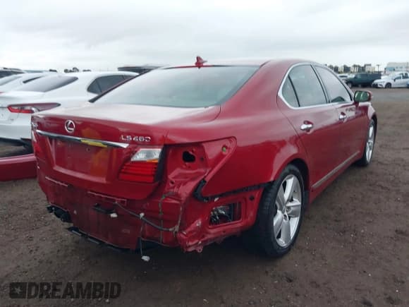 ✅ 2010 Lexus LS 460 • VIN: JTHBL5EF0A5101682 • Lot: 41569236. Listed on IAAI with 172,444 mi. Free auction sales archive from the USA and detailed vehicle history report at DreamBid. Image 6.
