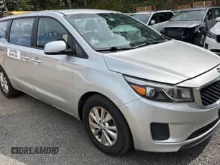 ✅ 2017 Kia Sedona L • VIN: KNDMA5C14H6284063 • Lot: 81251425. Wystawiony na Copart z przebiegiem 200 393 mil. Bezpłatny archiwum sprzedaży aukcyjnych z USA i szczegółowy raport historii pojazdu na DreamBid. Zdjęcie 1.