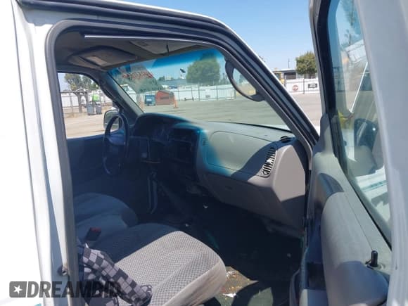 ✅ 1998 Ford Ranger • VIN: 1FTZR11UXWPA20065 • Lot: 42532656. Listed on IAAI with 206,325 mi. Free auction sales archive from the USA and detailed vehicle history report at DreamBid. Image 5.