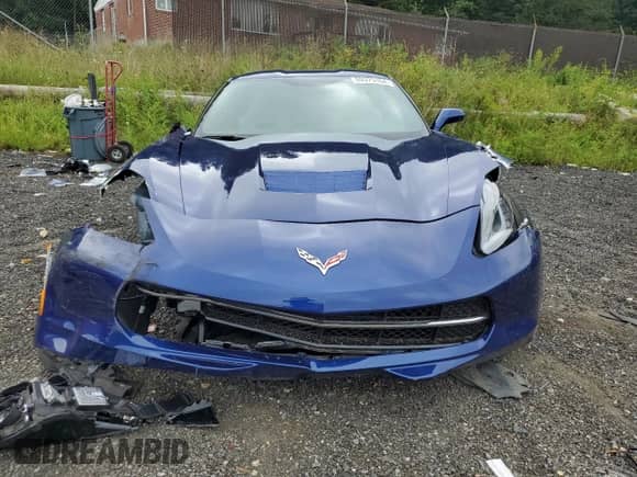 2017 Chevrolet Corvette 1LT с VIN 1G1YB2D75H5101851, выставлен на аукционе Copart как лот 69375164 с пробегом 9 778 миль миль и Списание • Salvage title. История ставок и продаж доступна на DreamBid. Изображение 5.
