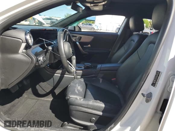 ✅ 2020 Mercedes-Benz A 220 • VIN: WDD3G4EB3LW041952 • Lot: 82317985. Listed on Copart with 82,335 mi. Free auction sales archive from the USA and detailed vehicle history report at DreamBid. Image 7.