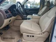 ✅ 2013 Chevrolet Silverado 2500HD LTZ • VIN: 1GC1KYE8XDF202603 • Лот: 93724645. Опубликован ранее на Copart с пробегом 101 927 миль. Бесплатный доступ к архиву аукционных продаж из США и подробный отчёт об истории автомобиля на DreamBid. Изображение 7.