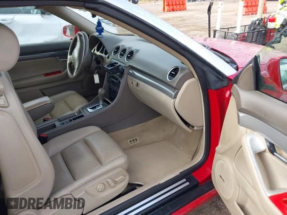 ✅ 2005 Audi A4 1.8T • VIN: WAUAC48H85K009874 • Lot: 43451165. Wystawiony na IAAI z przebiegiem 139 403 mil. Bezpłatny archiwum sprzedaży aukcyjnych z USA i szczegółowy raport historii pojazdu na DreamBid. Zdjęcie 5.