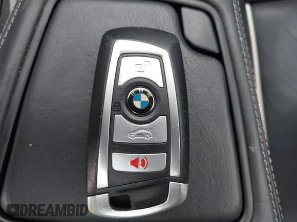 ✅ 2015 BMW 6 Series 650i • VIN: WBA6B2C52FD798927 • Lot: 42470311. Wystawiony na IAAI z przebiegiem 87 588 mil. Bezpłatny archiwum sprzedaży aukcyjnych z USA i szczegółowy raport historii pojazdu na DreamBid. Zdjęcie 11.