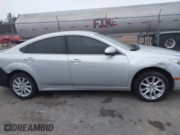 ✅ 2012 Mazda 6 i Touring • VIN: 1YVHZ8DH0C5M15988 • Лот: 43878257. Опубликован ранее на IAAI с пробегом 296 127 миль. Бесплатный доступ к архиву аукционных продаж из США и подробный отчёт об истории автомобиля на DreamBid. Изображение 6.