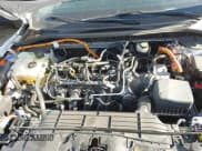 ✅ 2024 Ford Escape ST-Line Select • VIN: 1FMCU9NZ6RUB39581 • Lot: 43423638. Wystawiony na IAAI z przebiegiem 17 196 mil. Bezpłatny archiwum sprzedaży aukcyjnych z USA i szczegółowy raport historii pojazdu na DreamBid. Zdjęcie 10.