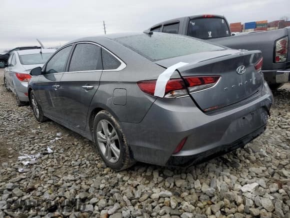 ✅ 2018 Hyundai Sonata Limited • VIN: 5NPE34AF0JH658834 • Лот: 40065663. Опубликован ранее на Copart с пробегом 79 215 миль. Бесплатный доступ к архиву аукционных продаж из США и подробный отчёт об истории автомобиля на DreamBid. Изображение 2.