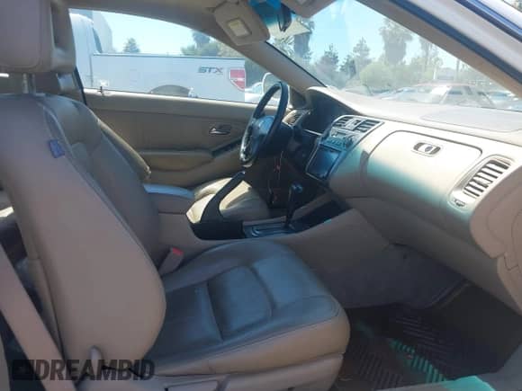 2001 Honda Accord EX с VIN 1HGCG22501A005807, выставлен на аукционе IAAI как лот 43047982 с пробегом 194 007 миль миль и . История ставок и продаж доступна на DreamBid. Изображение 5.