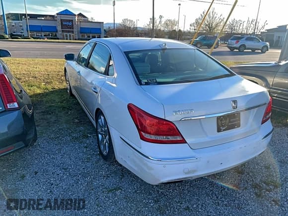 ✅ 2012 Hyundai Equus Ultimate • VIN: KMHGH4JH9CU053842 • Lot: 95103255. Listed on Copart with 147,353 mi. Free auction sales archive from the USA and detailed vehicle history report at DreamBid. Image 3.
