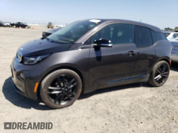 ✅ 2015 BMW i3 • VIN: WBY1Z4C5XFV278617 • Lot: 54984645. Listed on Copart with 140,868 mi. Free auction sales archive from the USA and detailed vehicle history report at DreamBid. Image 1.