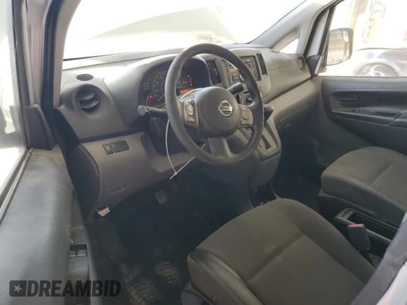 ✅ 2014 Nissan NV200 S • VIN: 3N6CM0KN4EK698121 • Lot: 91095885. Wystawiony na Copart z przebiegiem 121 422 mil. Bezpłatny archiwum sprzedaży aukcyjnych z USA i szczegółowy raport historii pojazdu na DreamBid. Zdjęcie 8.