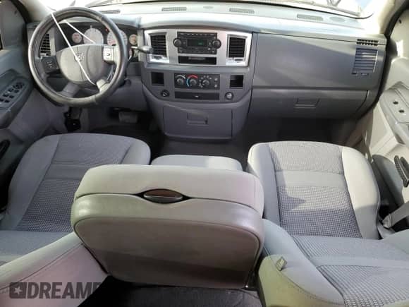 2008 Dodge 1500 SLT z VIN 1D7HA18288S611878, wystawiony jako Copart lot #71421364 z przebiegiem 95 835 mil mil oraz Szkoda całkowita • Salvage title. Historia ofert i sprzedaży dostępna na DreamBid. Obrazek 8.