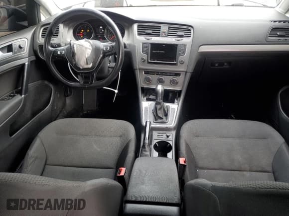 ✅ 2016 Volkswagen Golf TSI S • VIN: 3VW217AU6GM029037 • Lot: 83040834. Wystawiony na Copart z przebiegiem 72 496 mil. Bezpłatny archiwum sprzedaży aukcyjnych z USA i szczegółowy raport historii pojazdu na DreamBid. Zdjęcie 8.