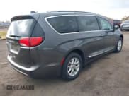 ✅ 2020 Chrysler Pacifica Touring L • VIN: 2C4RC1BG7LR137655 • Lot: 43677775. Listed on IAAI with 20,631 mi. Free auction sales archive from the USA and detailed vehicle history report at DreamBid. Image 4.