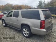✅ 2007 Chevrolet Suburban LT • VIN: 1GNFK163X7J347732 • Lot: 78811884. Wystawiony na Copart z przebiegiem 260 651 mil. Bezpłatny archiwum sprzedaży aukcyjnych z USA i szczegółowy raport historii pojazdu na DreamBid. Zdjęcie 2.