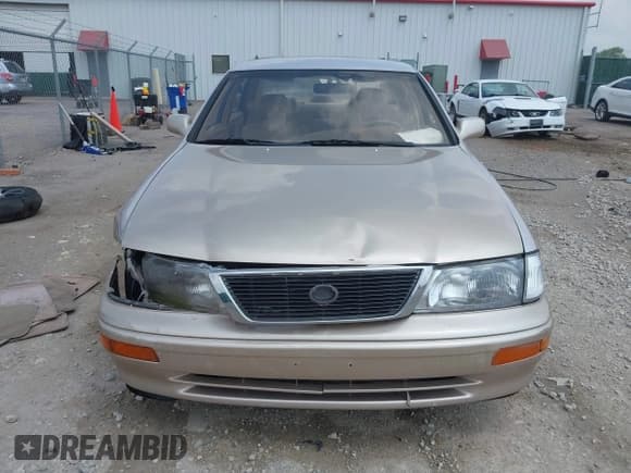 ✅ 1995 Toyota Avalon XL • VIN: 4T1GB10EXSU018393 • Lot: 42891336. Listed on IAAI with 155,709 mi. Free auction sales archive from the USA and detailed vehicle history report at DreamBid. Image 12.