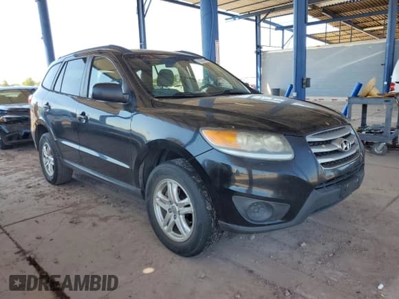 ✅ 2012 Hyundai Santa Fe GLS • VIN: 5XYZGDAB4CG155854 • Lot: 70053684. Listed on Copart with 251,318 mi. Free auction sales archive from the USA and detailed vehicle history report at DreamBid. Image 4.