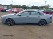 ✅ 2025 Honda Accord Touring • VIN: 1HGCY2F87SA041190 • Lot: 43229463. Listed on IAAI with 761 mi. Free auction sales archive from the USA and detailed vehicle history report at DreamBid. Image 14.