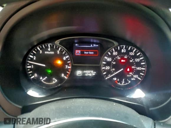 ✅ 2015 Nissan Altima 2.5 • VIN: 1N4AL3AP3FN910008 • Лот: 93605235. Опубликован ранее на Copart с пробегом 145 975 миль. Бесплатный доступ к архиву аукционных продаж из США и подробный отчёт об истории автомобиля на DreamBid. Изображение 9.