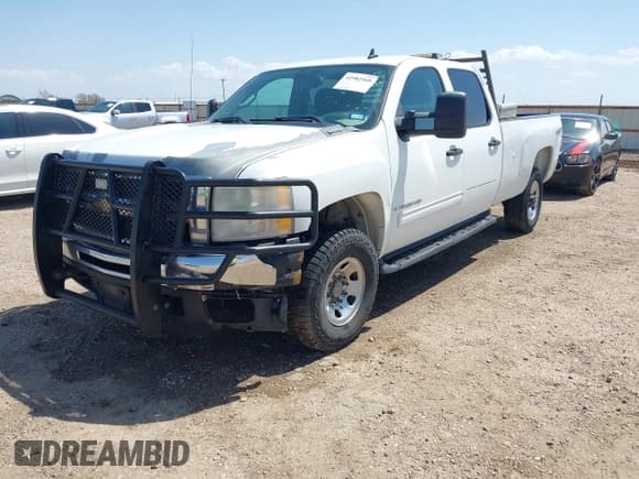 ✅ 2009 Chevrolet Silverado 3500HD • VIN: 1GBHK83699F159061 • Lot: 41982560. Listed on IAAI with 352,309 mi. Free auction sales archive from the USA and detailed vehicle history report at DreamBid. Image 2.