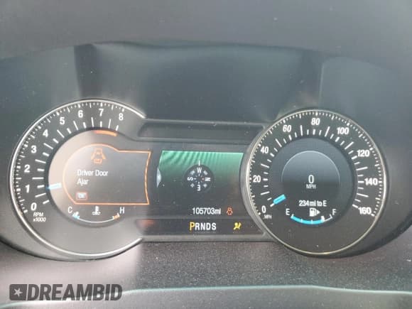 ✅ 2016 Ford Explorer Platinum • VIN: 1FM5K8HT3GGC30965 • Lot: 58735995. Listed on Copart with 105,703 mi. Free auction sales archive from the USA and detailed vehicle history report at DreamBid. Image 9.