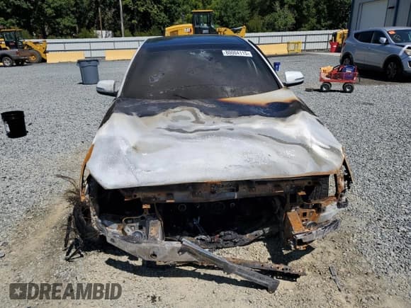 ✅ 2018 Genesis G80 3.8L • VIN: KMHGN4JE5JU266556 • Lot: 80004115. Wystawiony na Copart z przebiegiem Nie podano. Bezpłatny archiwum sprzedaży aukcyjnych z USA i szczegółowy raport historii pojazdu na DreamBid. Zdjęcie 5.