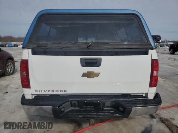 ✅ 2007 Chevrolet Silverado 1500 Work Truck • VIN: 1GCEC19J27E539831 • Lot: 45889075. Listed on Copart with 200,780 mi. Free auction sales archive from the USA and detailed vehicle history report at DreamBid. Image 6.