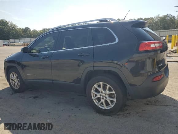 ✅ 2015 Jeep Cherokee Latitude • VIN: 1C4PJMCB5FW582084 • Лот: 80527795. Опубликован ранее на Copart с пробегом 172 326 миль. Бесплатный доступ к архиву аукционных продаж из США и подробный отчёт об истории автомобиля на DreamBid. Изображение 2.