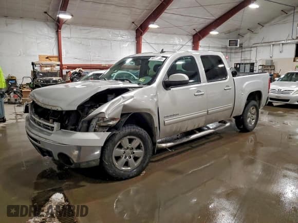 ✅ 2011 GMC Sierra 1500 SLT • VIN: 3GTP2WE30BG401545 • Лот: 94729085. Опубликован ранее на Copart с пробегом 149 111 миль. Бесплатный доступ к архиву аукционных продаж из США и подробный отчёт об истории автомобиля на DreamBid. Изображение 1.