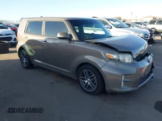 ✅ 2014 Scion xB • VIN: JTLZE4FE2EJ055414 • Lot: 43520647. Wystawiony na IAAI z przebiegiem 231 657 mil. Bezpłatny archiwum sprzedaży aukcyjnych z USA i szczegółowy raport historii pojazdu na DreamBid. Zdjęcie 1.