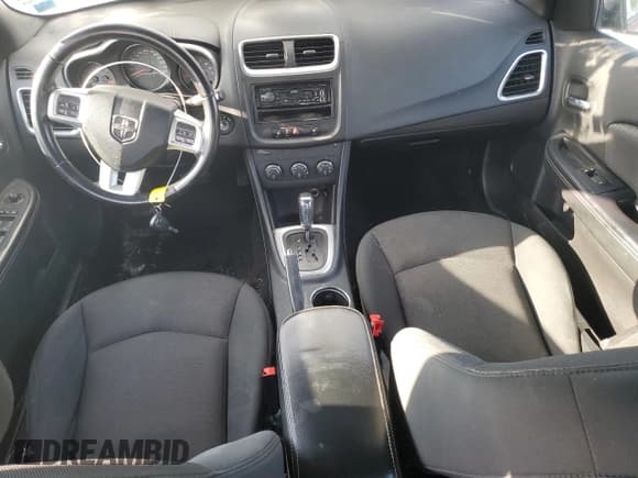 ✅ 2012 Dodge Avenger SXT • VIN: 1C3CDZCB5CN147901 • Lot: 88896895. Wystawiony na Copart z przebiegiem Nie podano. Bezpłatny archiwum sprzedaży aukcyjnych z USA i szczegółowy raport historii pojazdu na DreamBid. Zdjęcie 8.