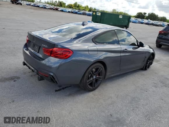 ✅ 2018 BMW 4 Series 440i xDrive • VIN: WBA4W9C52JAC98784 • Lot: 61621425. Wystawiony na Copart z przebiegiem 60 334 mil. Bezpłatny archiwum sprzedaży aukcyjnych z USA i szczegółowy raport historii pojazdu na DreamBid. Zdjęcie 3.