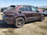 ✅ 2024 Porsche Macan • VIN: WP1AA2A59RLB07761 • Lot: 70723405. Wystawiony na Copart z przebiegiem 14 205 mil. Bezpłatny archiwum sprzedaży aukcyjnych z USA i szczegółowy raport historii pojazdu na DreamBid. Zdjęcie 3.