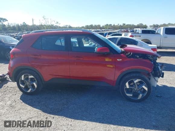 ✅ 2023 Hyundai Venue SEL • VIN: KMHRC8A35PU242819 • Lot: 41741731. Listed on IAAI with 9,081 mi. Free auction sales archive from the USA and detailed vehicle history report at DreamBid. Image 13.