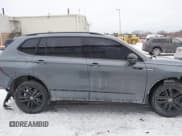 ✅ 2022 Volkswagen Tiguan SE R-Line Black • VIN: 3VVCB7AX9NM024296 • Лот: 41592795. Опубликован ранее на IAAI с пробегом 45 308 миль. Бесплатный доступ к архиву аукционных продаж из США и подробный отчёт об истории автомобиля на DreamBid. Изображение 14.