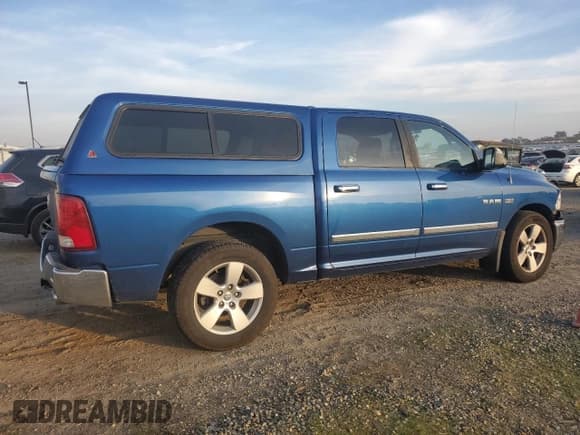 ✅ 2009 Dodge 1500 SLT • VIN: 1D3HB13T59S703563 • Lot: 84047394. Wystawiony na Copart z przebiegiem 170 408 mil. Bezpłatny archiwum sprzedaży aukcyjnych z USA i szczegółowy raport historii pojazdu na DreamBid. Zdjęcie 3.