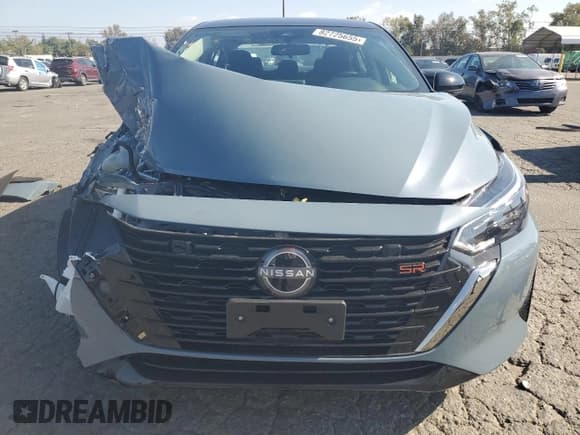 ✅ 2025 Nissan Sentra SR • VIN: 3N1AB8DV1SY364751 • Lot: 82725655. Listed on Copart with 2,741 mi. Free auction sales archive from the USA and detailed vehicle history report at DreamBid. Image 5.