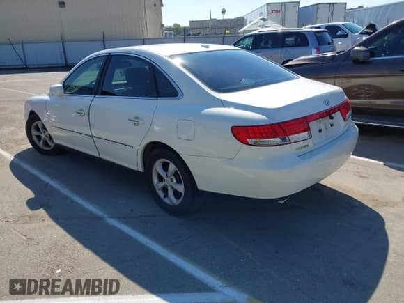 2007 Hyundai Azera GLS с VIN KMHFC46D37A192159, выставлен на аукционе IAAI как лот 43475606 с пробегом 117 432 миль миль и . История ставок и продаж доступна на DreamBid. Изображение 3.