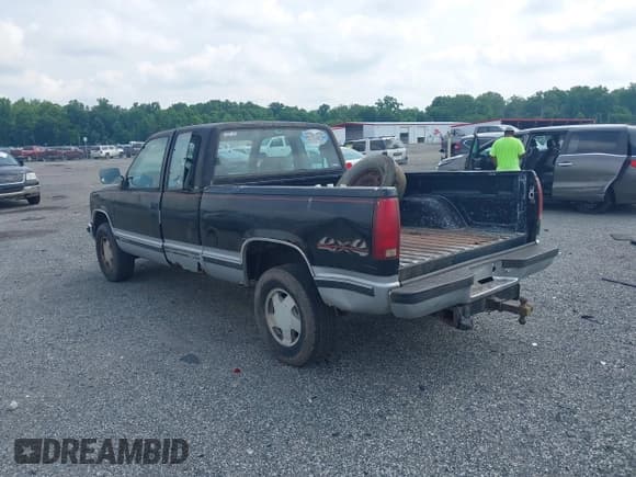 ✅ 1993 GMC Sierra 2500 • VIN: 2GTFK29K9P1506154 • Lot: 42566782. Listed on IAAI with 265,401 mi. Free auction sales archive from the USA and detailed vehicle history report at DreamBid. Image 3.