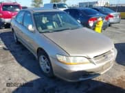 ✅ 2000 Honda Accord EX • VIN: 1HGCG1651YA073080 • Lot: 43741221. Wystawiony na IAAI z przebiegiem 167 301 mil. Bezpłatny archiwum sprzedaży aukcyjnych z USA i szczegółowy raport historii pojazdu na DreamBid. Zdjęcie 6.