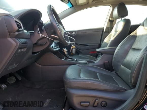 ✅ 2017 Hyundai Ioniq Limited • VIN: KMHC85LC5HU032113 • Lot: 49953695. Wystawiony na Copart z przebiegiem 93 310 mil. Bezpłatny archiwum sprzedaży aukcyjnych z USA i szczegółowy raport historii pojazdu na DreamBid. Zdjęcie 7.