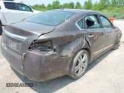 ✅ 2015 Nissan Altima SL • VIN: 1N4BL3AP0FC122321 • Lot: 42470977. Wystawiony na IAAI z przebiegiem 127 504 mil. Bezpłatny archiwum sprzedaży aukcyjnych z USA i szczegółowy raport historii pojazdu na DreamBid. Zdjęcie 4.