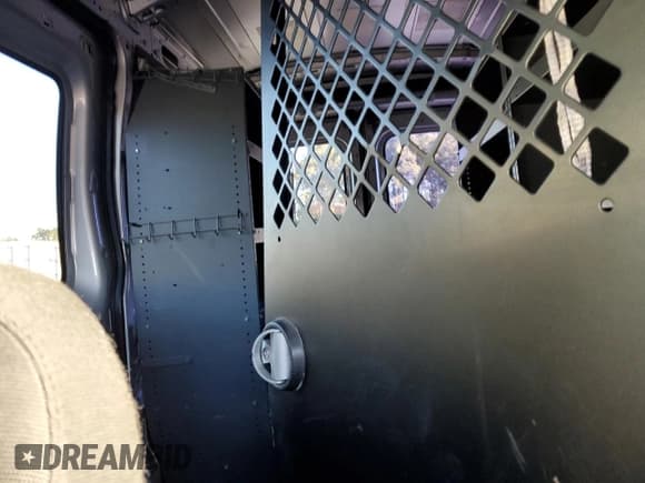 ✅ 2016 Ford Transit Cargo • VIN: 1FTYE1CM5GKB56512 • Lot: 82561724. Listed on Copart with Not provided. Free auction sales archive from the USA and detailed vehicle history report at DreamBid. Image 10.