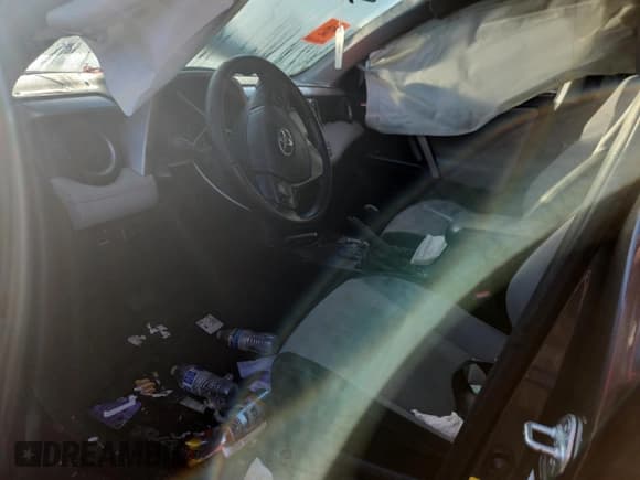 ✅ 2017 Toyota RAV4 XLE • VIN: JTMRFREV7HJ112377 • Lot: 85944455. Wystawiony na Copart z przebiegiem Nie podano. Bezpłatny archiwum sprzedaży aukcyjnych z USA i szczegółowy raport historii pojazdu na DreamBid. Zdjęcie 7.