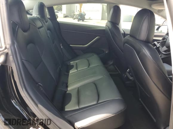 ✅ 2022 Tesla Model 3 Long Range • VIN: 5YJ3E1EBXNF333183 • Lot: 55330045. Wystawiony na Copart z przebiegiem 25 888 mil. Bezpłatny archiwum sprzedaży aukcyjnych z USA i szczegółowy raport historii pojazdu na DreamBid. Zdjęcie 10.