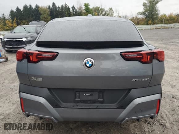 ✅ 2025 BMW X2 xDrive28i • VIN: WBX63GM02S5251566 • Лот: 85503705. Опубликован ранее на Copart с пробегом 4 798 миль. Бесплатный доступ к архиву аукционных продаж из США и подробный отчёт об истории автомобиля на DreamBid. Изображение 6.