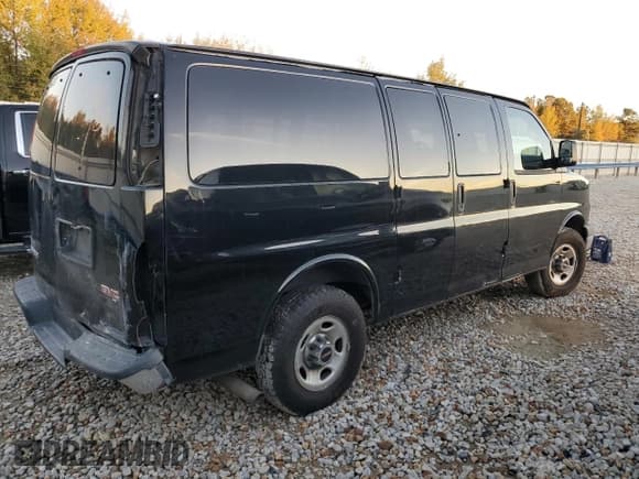 ✅ 2010 GMC Savana • VIN: 1GJ2GYDG7A1141016 • Lot: 79814604. Wystawiony na Copart z przebiegiem 275 215 mil. Bezpłatny archiwum sprzedaży aukcyjnych z USA i szczegółowy raport historii pojazdu na DreamBid. Zdjęcie 3.