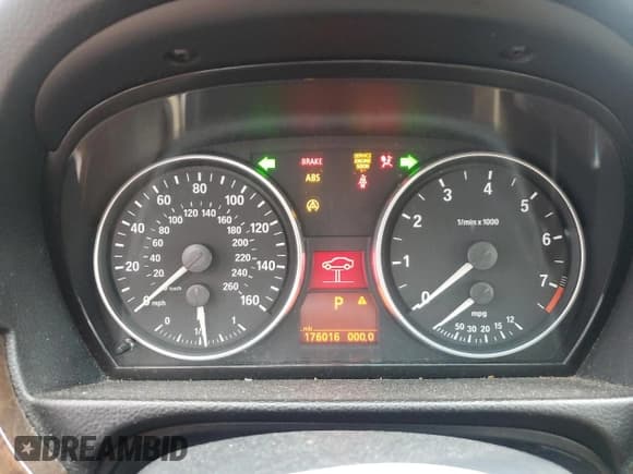 ✅ 2007 BMW 3 Series 328i • VIN: WBAVA335X7KX76319 • Lot: 57342215. Listed on Copart with 176,016 mi. Free auction sales archive from the USA and detailed vehicle history report at DreamBid. Image 9.