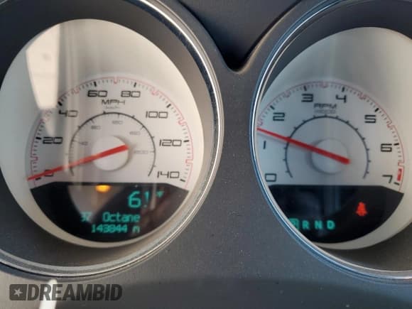 ✅ 2012 Dodge Challenger SXT • VIN: 2C3CDYAG6CH243537 • Lot: 73700494. Wystawiony na Copart z przebiegiem 143 844 mil. Bezpłatny archiwum sprzedaży aukcyjnych z USA i szczegółowy raport historii pojazdu na DreamBid. Zdjęcie 9.