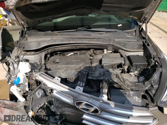 ✅ 2018 Hyundai Santa Fe 2.4L • VIN: 5XYZT3LB8JG546490 • Лот: 58810893. Опубликован ранее на Copart с пробегом 76 883 миль. Бесплатный доступ к архиву аукционных продаж из США и подробный отчёт об истории автомобиля на DreamBid. Изображение 11.